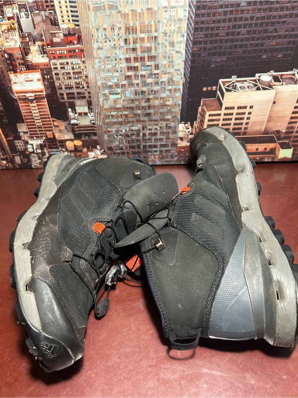 Men's Black Outdoor Trail Sneakers - Durable All-Terrain Design